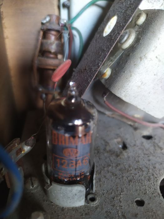 Старо работещо радио DULCI