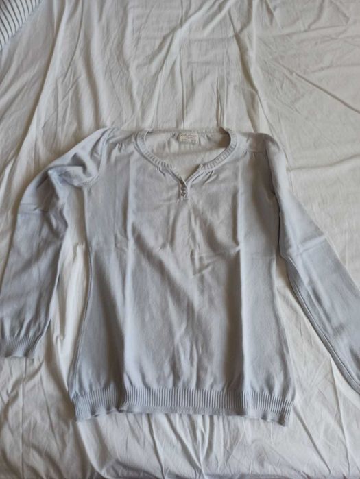 Vand bluze dama ca noi