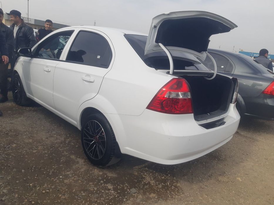 Продаётся автомобиль