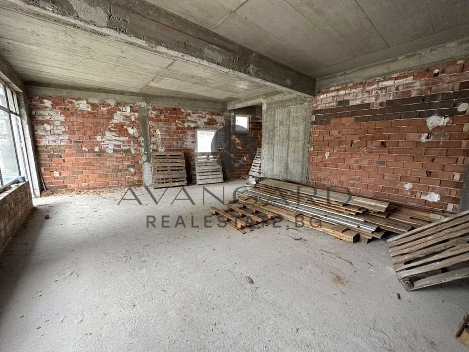 Продава се Къща в с. Царацово, Област Пловдив - 438 кв.м за 953 €/кв.м - Снимка #13