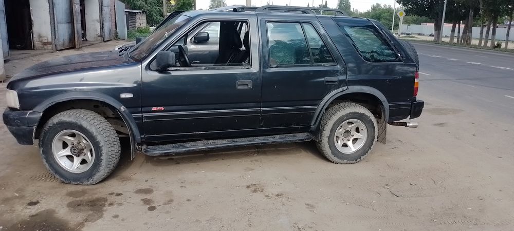 Продам автомобиль Opel Frontera