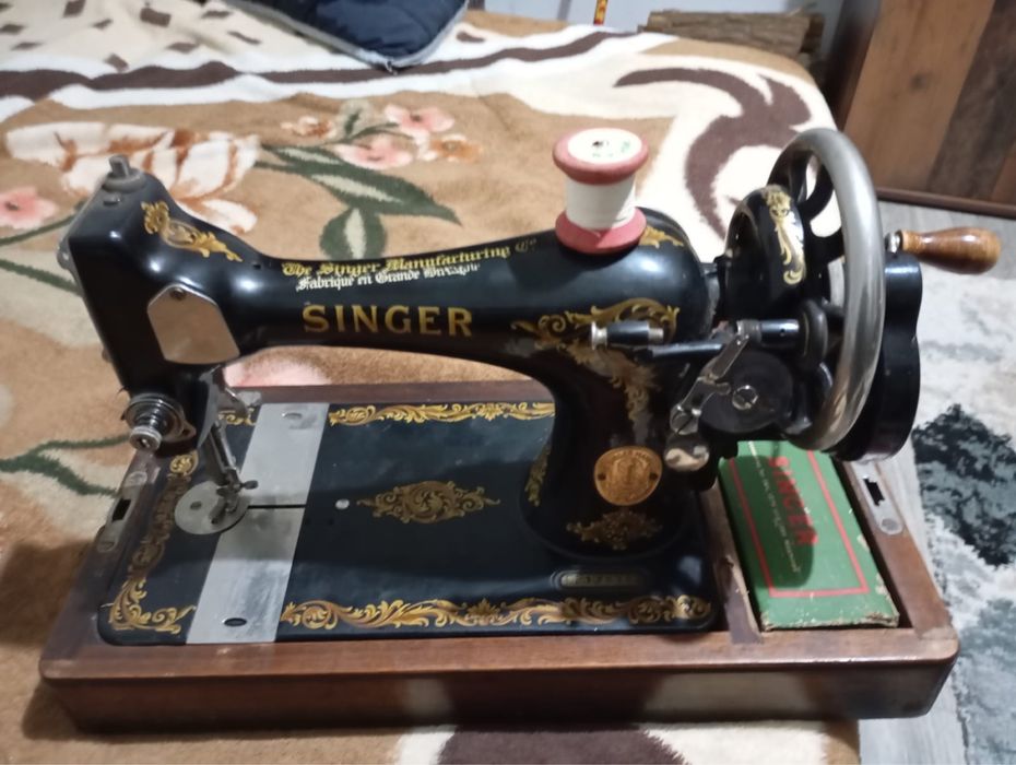 Mașină de cusut Singer de EPOCĂ