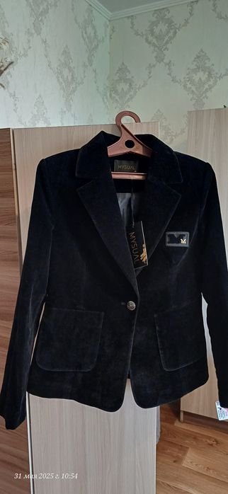 Пиджак жен. велюр.
