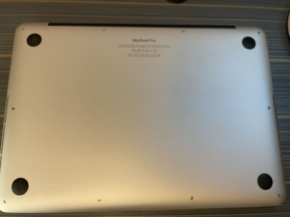 Продам Macbook pro