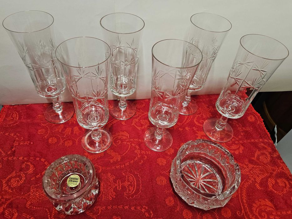 Кристални чаши за шампанско + пепелник + свещник