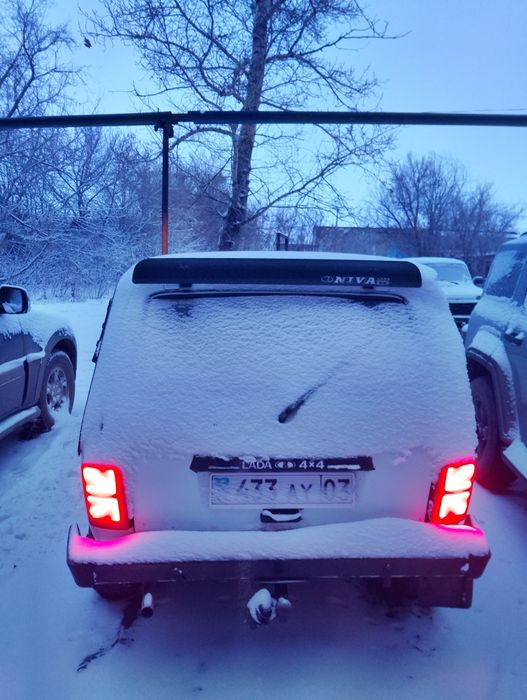 Продам ниву 2121