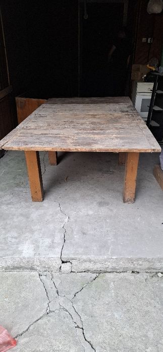Стол из дерева СССР длинна 2м и 1.1м, ширина 1.09м,высота 0.75м