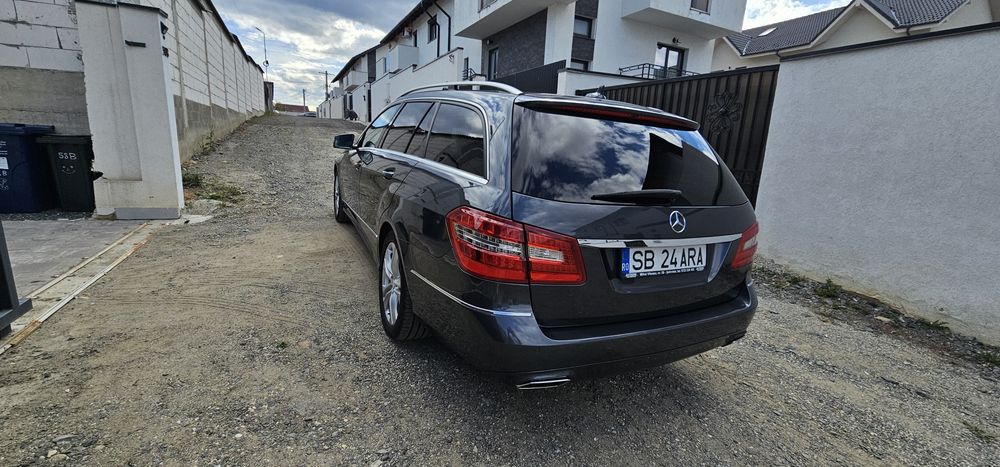 MERCEDES-BENZ E-Class 2012 — imagine 4