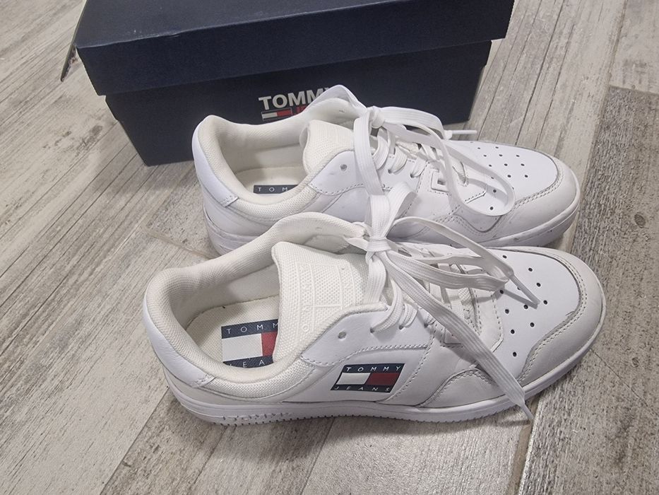 Дамски кецове (маратонки,сникърси) Tommy jeans