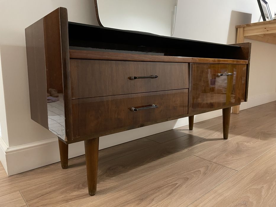 Тумба-трюмо. Польша, 70-е