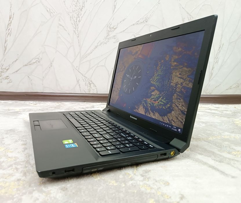 Ноутбук Lenovo WINDOWS 10 для работы.