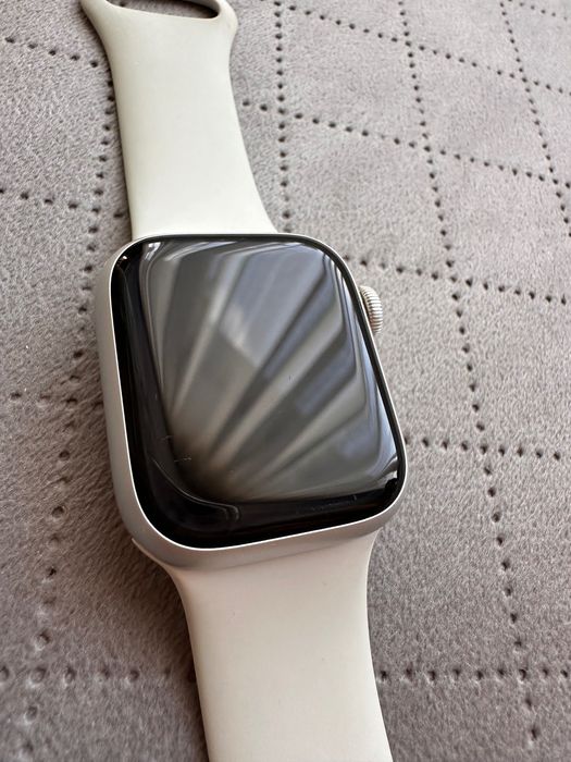 Apple Watch Series 8 41mm – отлично състояние