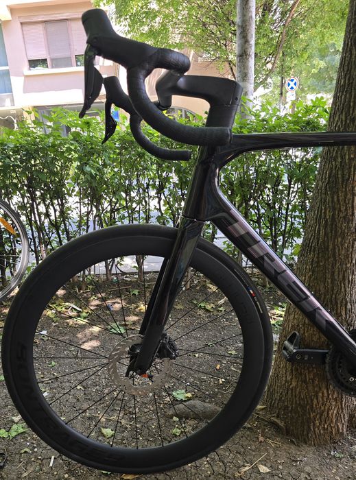 Trek Madone SL 6 Gen 8 състезателен шосеен карбонов велосипед