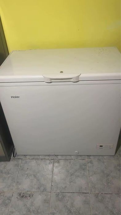 Продается морозильник Haier морозильник