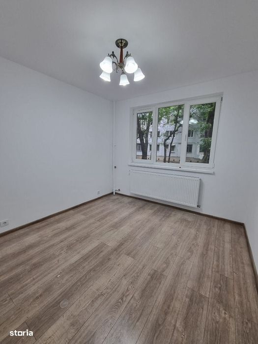 Apartament cu 3 camere de inchiriat in zona Piata Resita