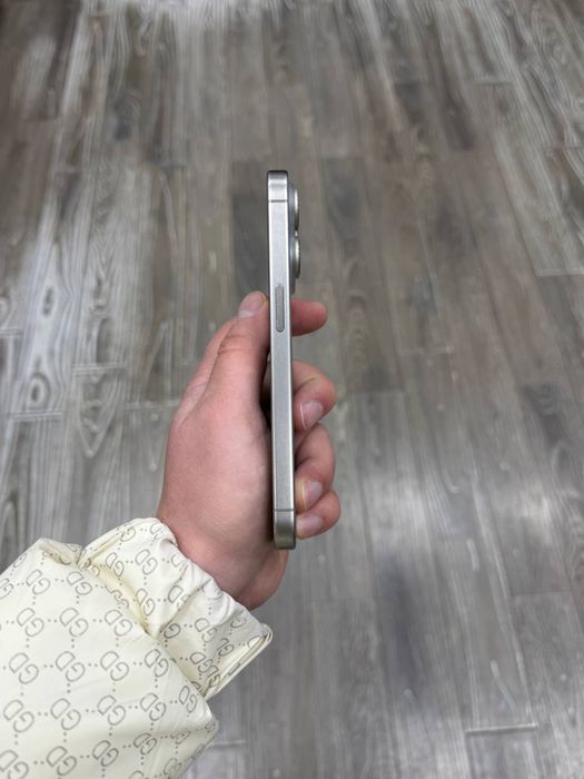 iPhone 15 pro 256 GB