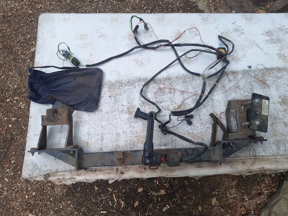 Теглич за Опел Мерива 2008