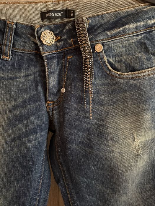 Подарявам Нови дамски дънки на марката DENNY ROSE размер XS