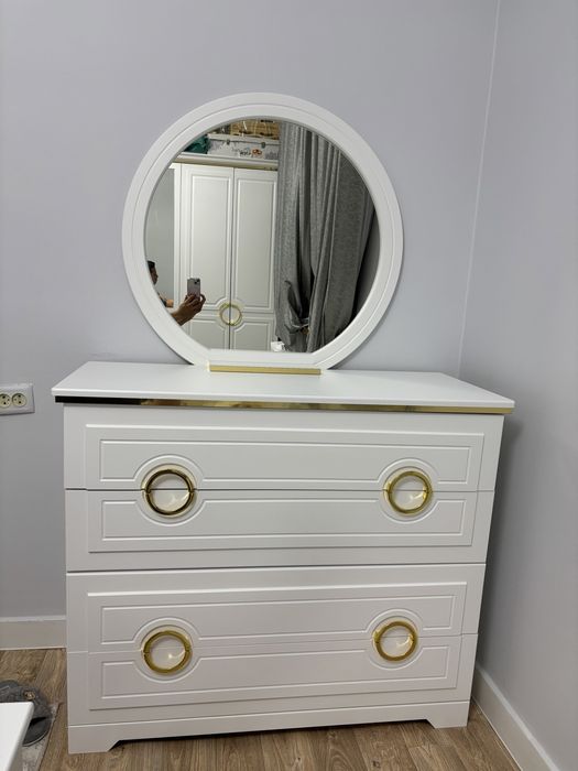 Срочно продается спальный гарнитур