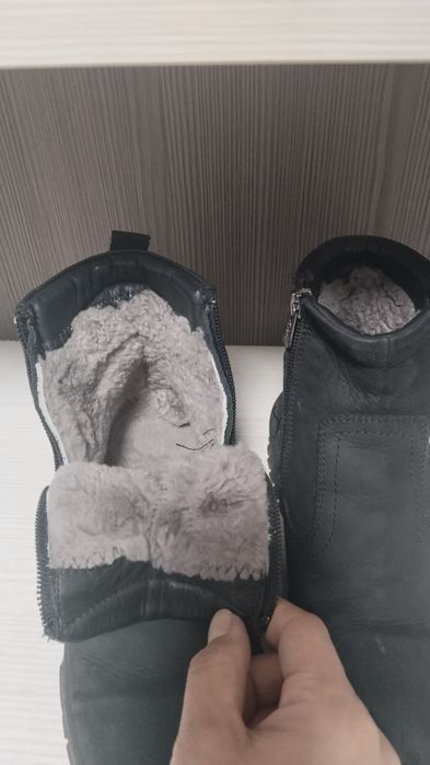 Продам зимнюю обувь для мальчика