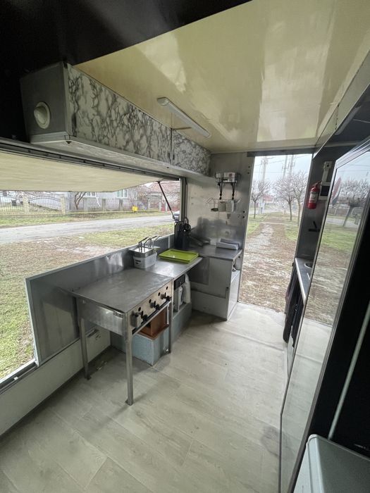 Food truck/street food/afacere la cheie