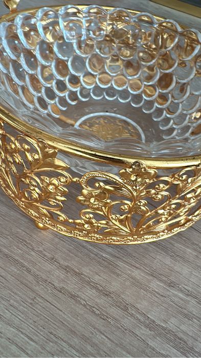 Продам конфетница