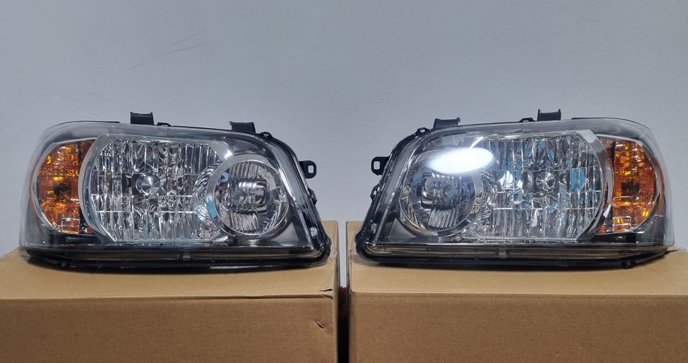 Тойота хайлендер Toyota Highlander фара