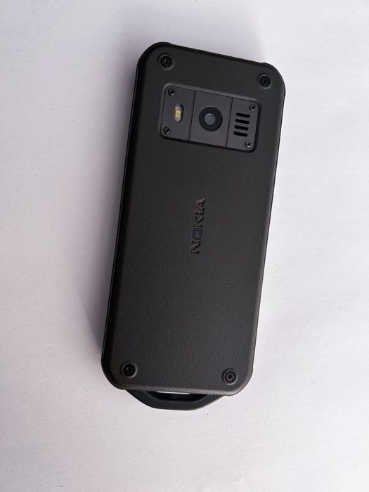 Nokia 800 tough Antishock waterproof dustproof stare foarte buna