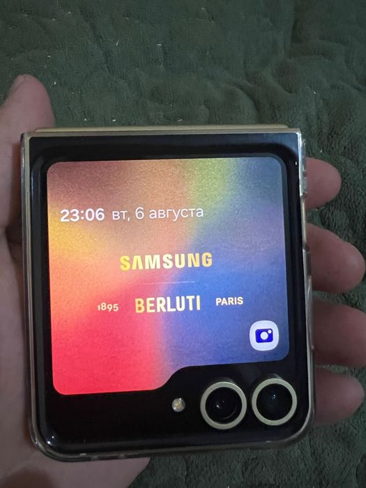 Олимпийский смартфон Самсунг Z Flip 6