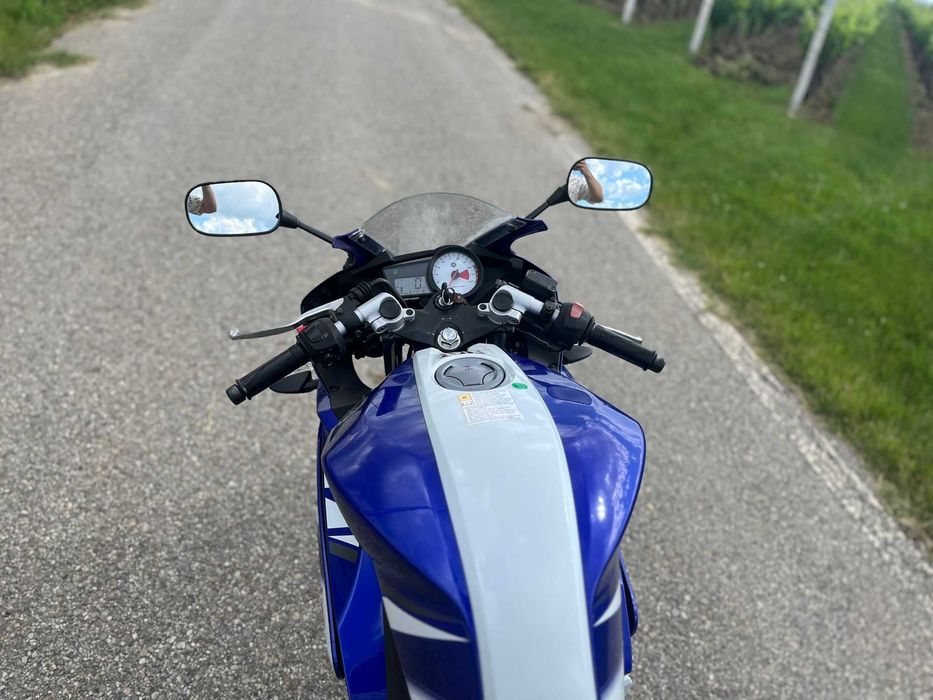 Vând Yamaha YZF R125