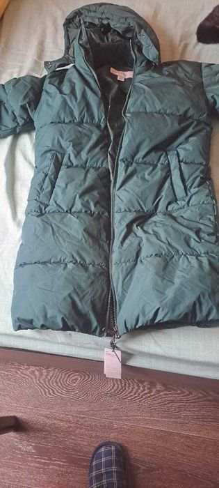 Продаю женскую куртку