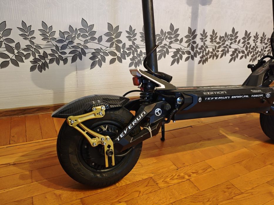 Продам электросамокат Teverun 7260r