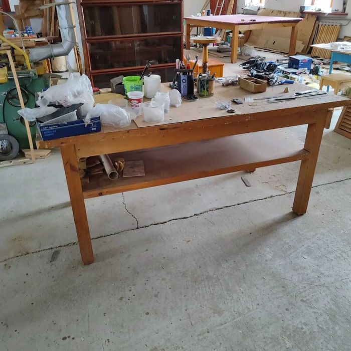 Столы деревянные, рабочие, универсальные, 3 штуки