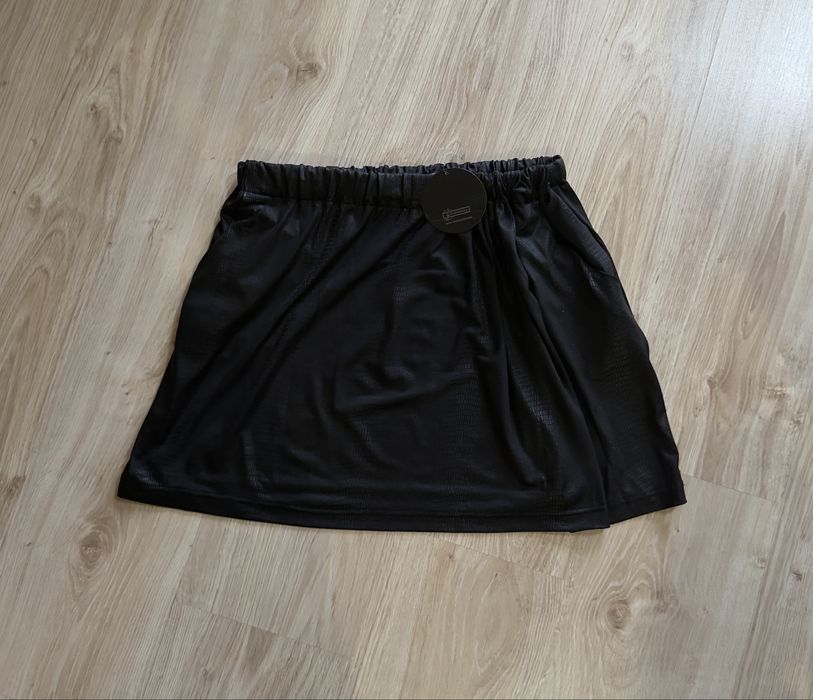 Кожена пола със змийски мотиви Stradivarius