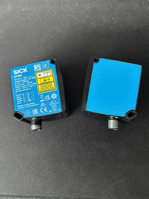 Senzor de măsurare a distanței cu laser SICK DT50-P1123