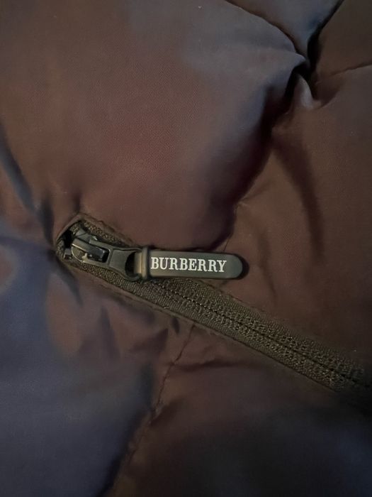 Оригинален елек Burberry с QR код