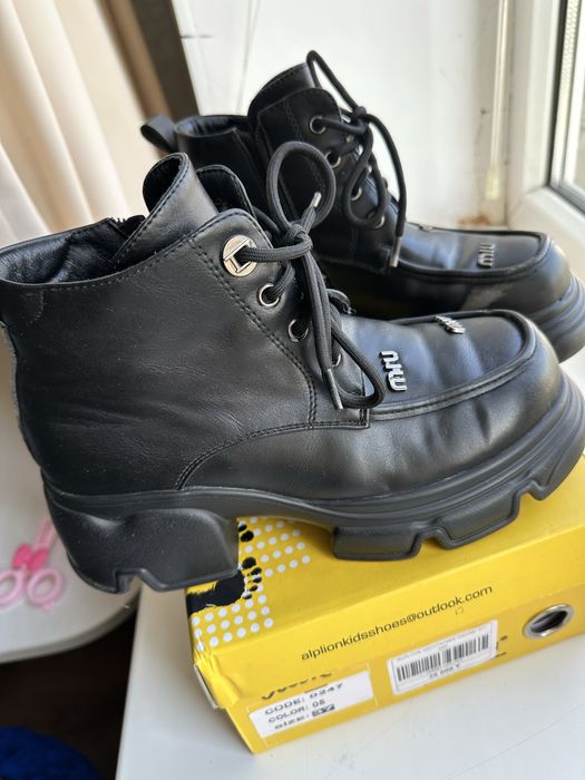 Осенние ботинки 35