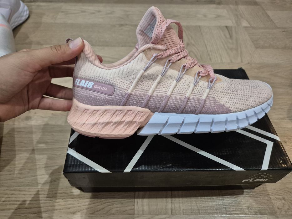 Дамски маратонки Flair