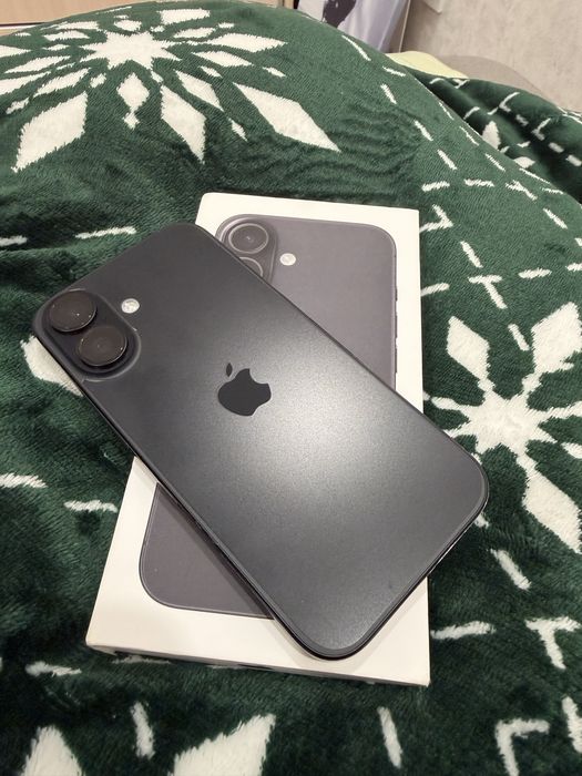 Продам Айфон 16 128гб акб100%