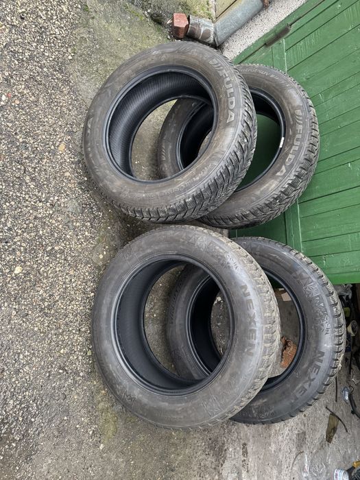 4 броя Гуми за СУВ / Джип  235 60 17 цола NEXEN и FULDA