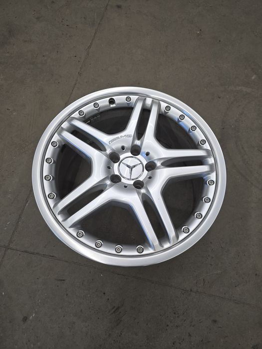 Оригинални двукомпонентни AMG  джанти 19 цола W211 W219 W230 
Мерцедес