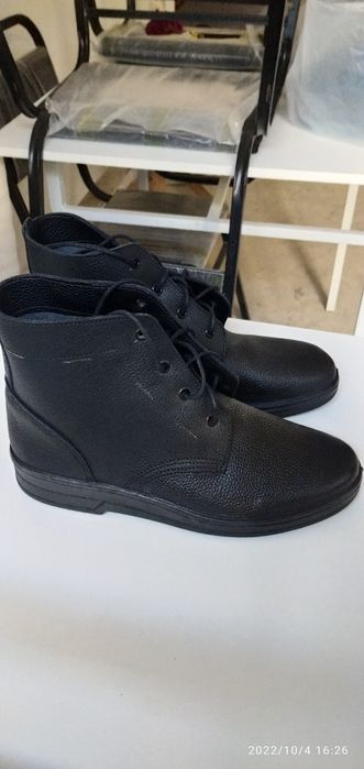 Ботинкалар сотилади. Хаммасини размери 41