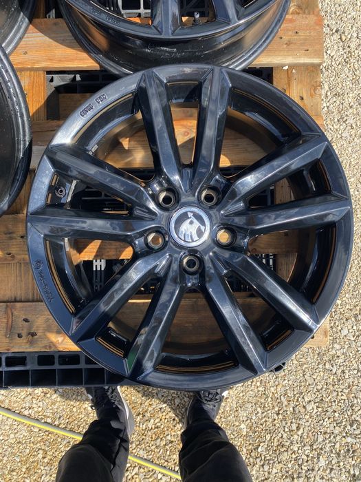 17 цола 5 х 112 мм Фолксваген , Шкода , Ауди , Сеат , VW