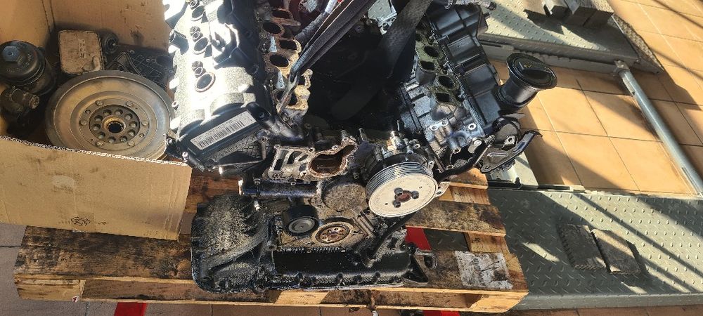 Dezmembrez motor AUDI A6 3.0 TDI,cod motor CLAB