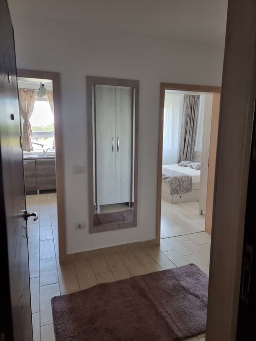Proprietar Inchiriez apartament zona Coresi