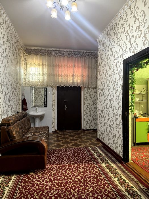 Намунали уй сотилади