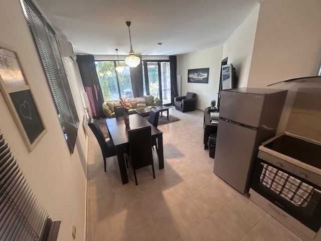 Просторен тристаен апартамент в к-с „Bay View Villas“