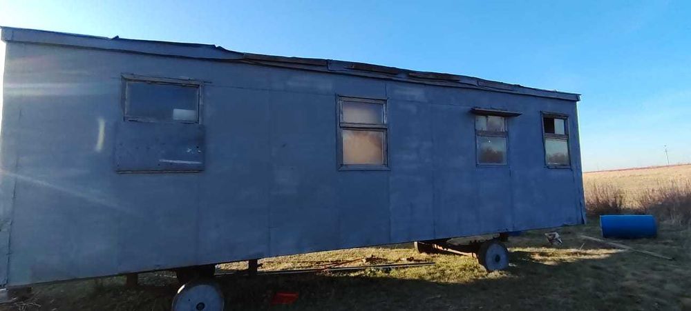 вагончик на колесах