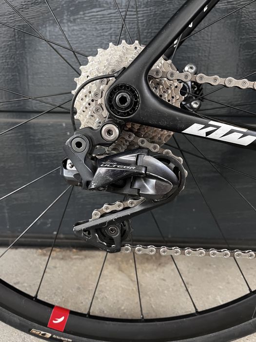 Карбонов шосеен велосипед KTM Revelator Alto team