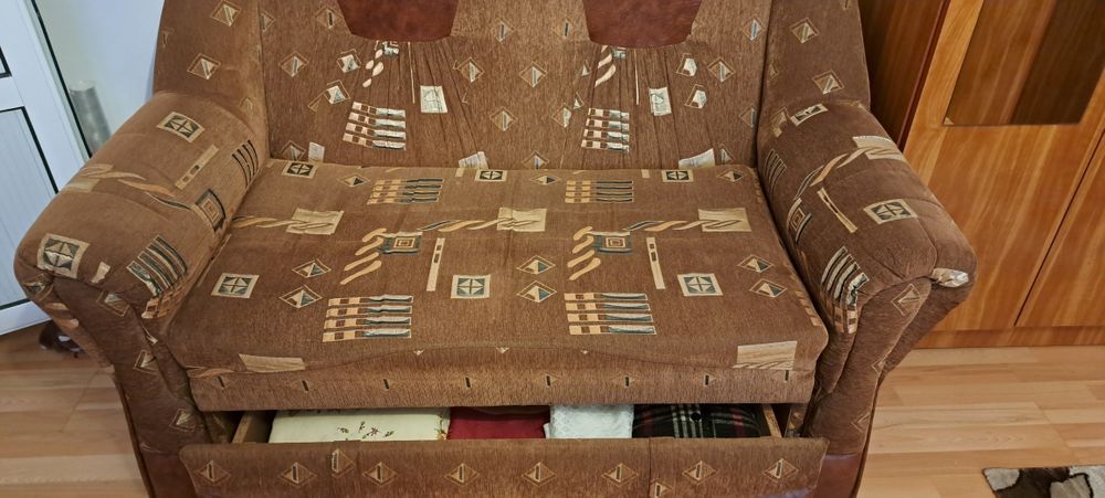 Vind canapea cu 2 locuri neextensibilă